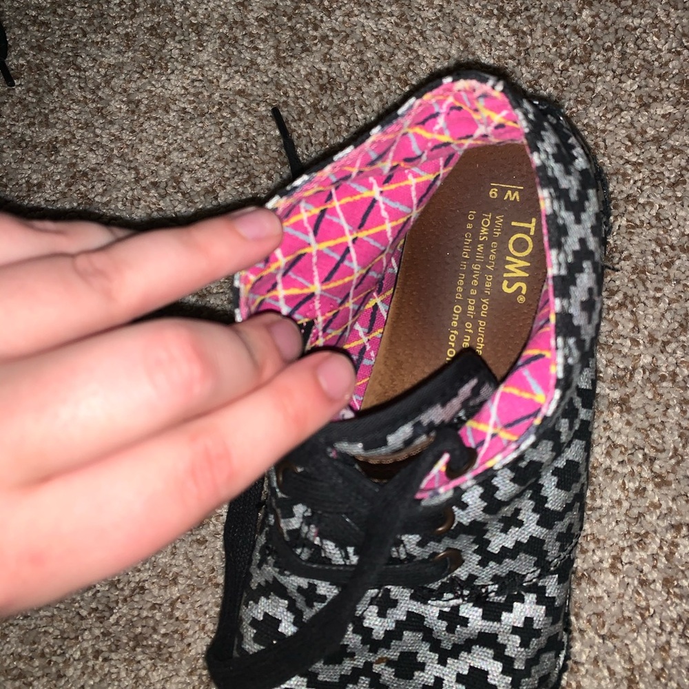 Aztec print TOMS - Picture 3 of 3